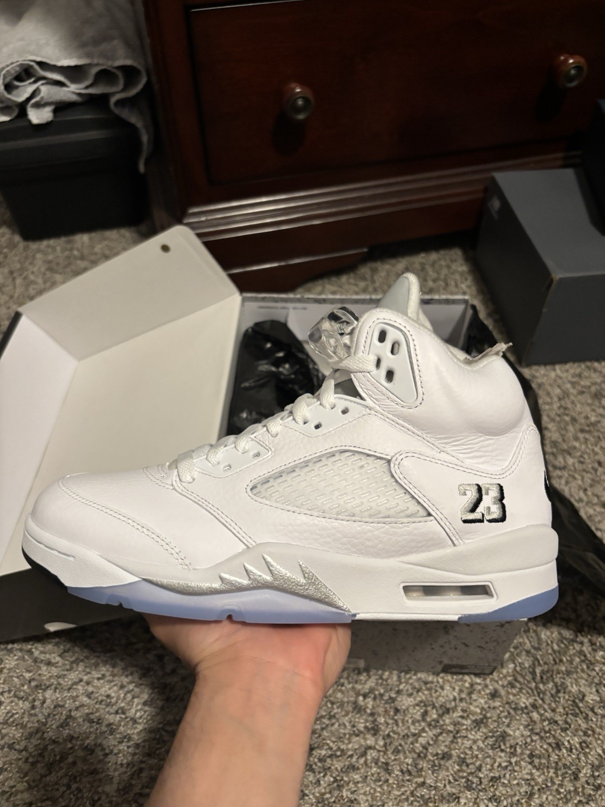 Jordan Air Jordan 5 Retro Men’s White Leather Mid Top Lace-Up Sneaker NWB