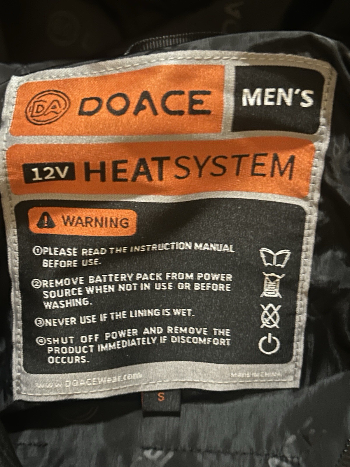 DOACE Men’s 12V soft shell Heated Jacket/ Hoodie, Black, Size S.