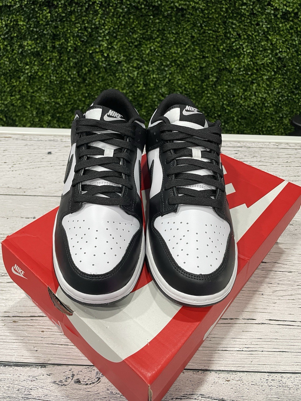 Size: 10.5M – Nike Dunk Low Retro: Panda – PRE-OWNED – DD1391-100
