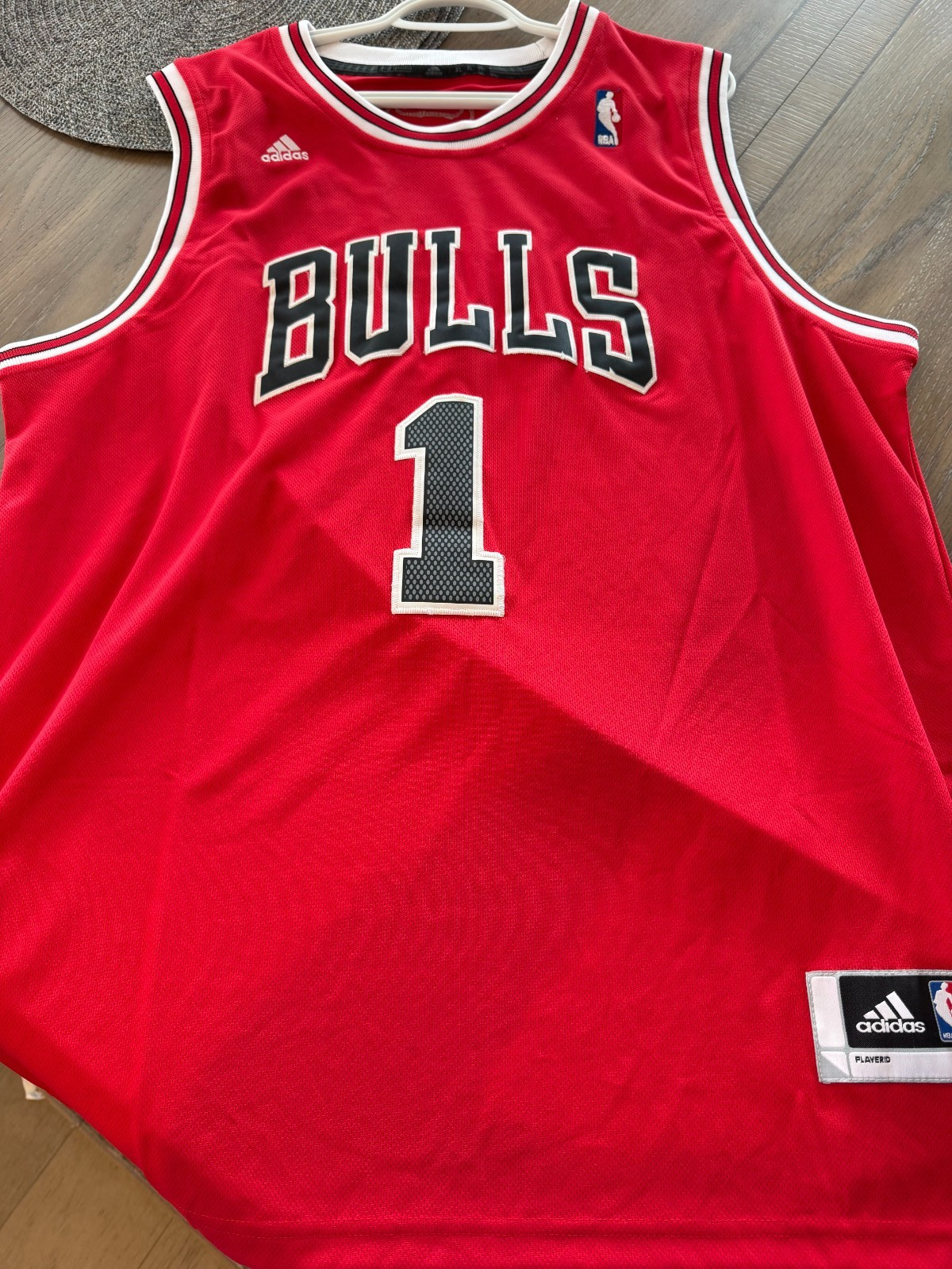 4 Bulls Basketball Jerseys Sz XL-3 used and 1 NWT