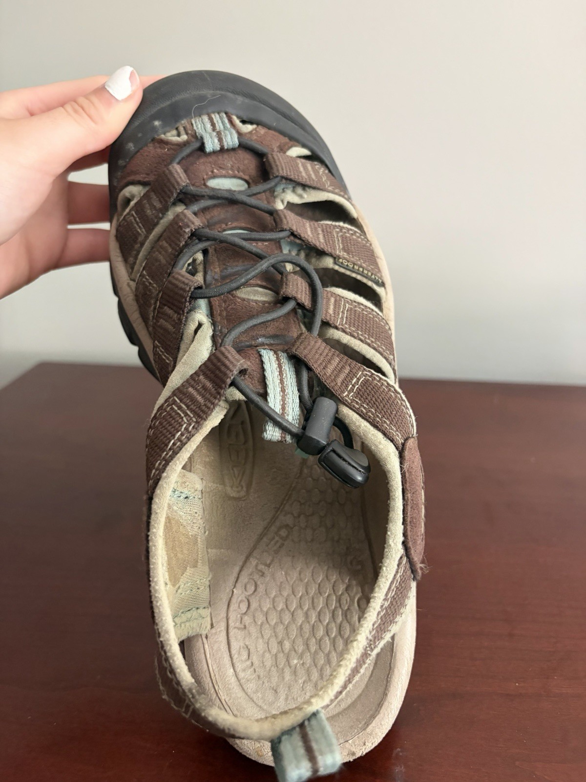 KEEN Women’s 8.5 Brown/Black Leather Closed-Toe Sport Sandals Lace Up Rubber