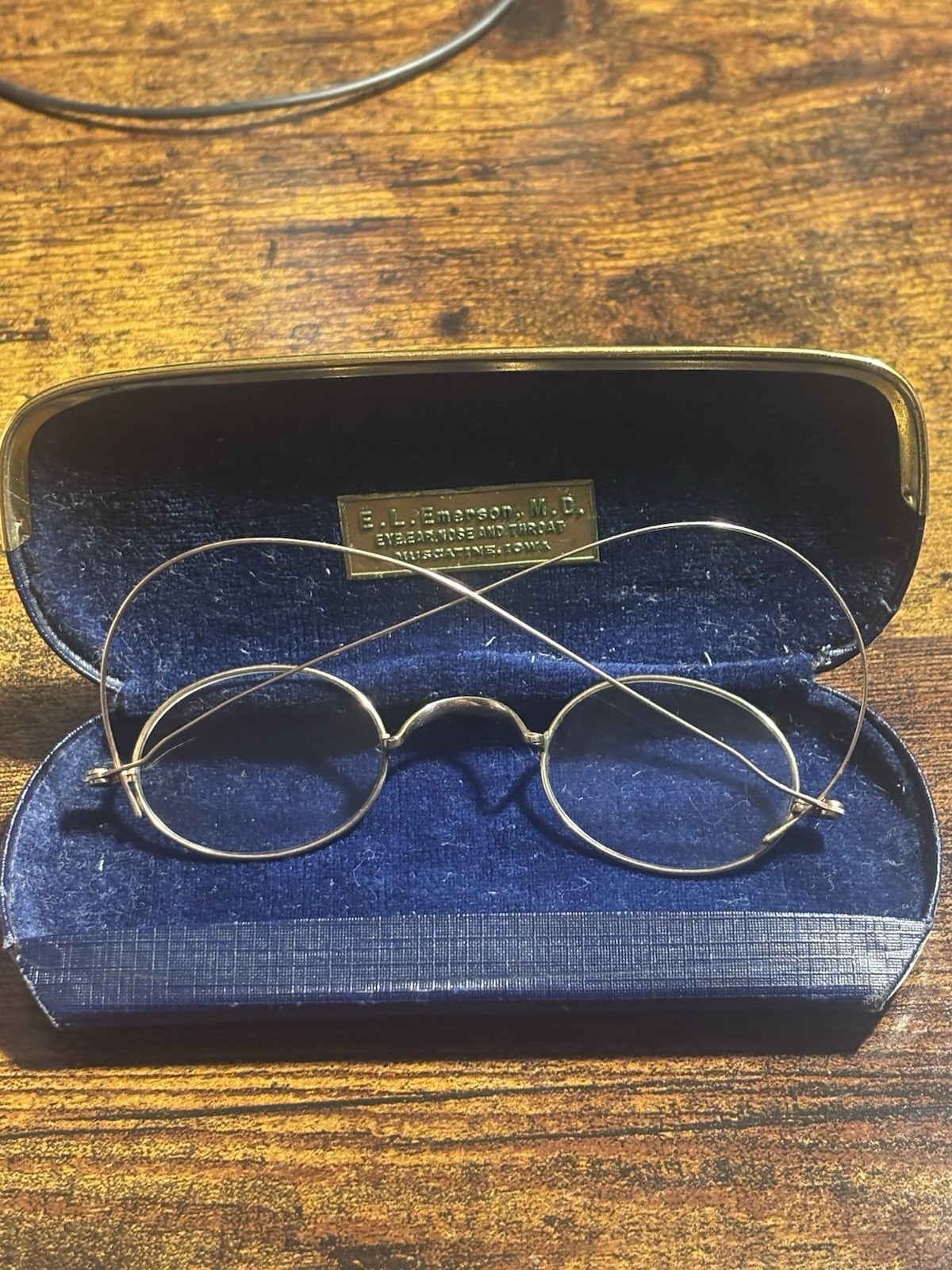 Vintage American Optical Gold Wire Rim Glasses Case Dr Emerson Muscatine IA AO