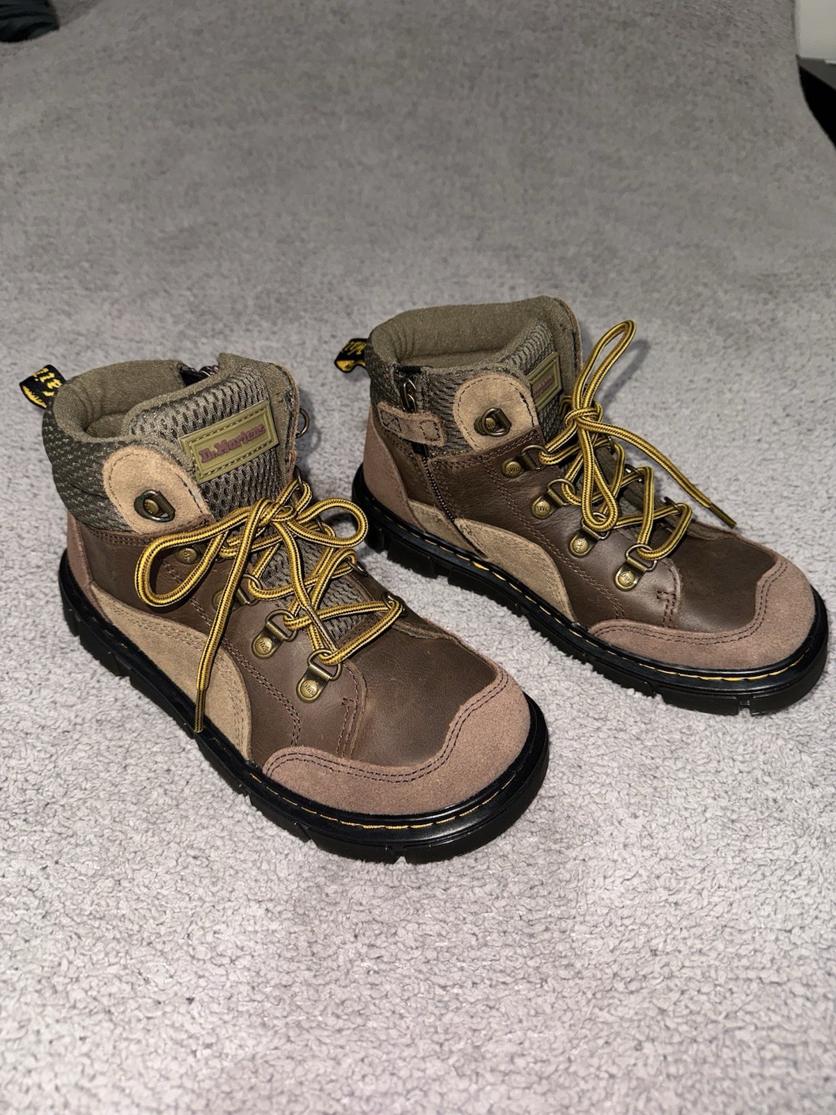 NEW Dr. Martens Raffe Panel Boot J Brown Suede Leather 32029391 M4 – W5 – EU36