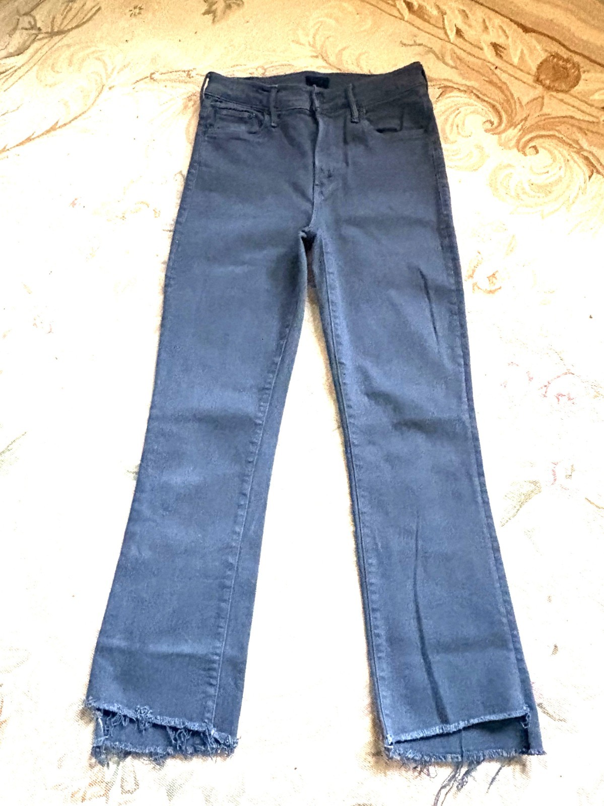 MOTHER ‘THE INSIDER CROP STEP FRAY’ DARK GRAY JEANS SIZE: 27