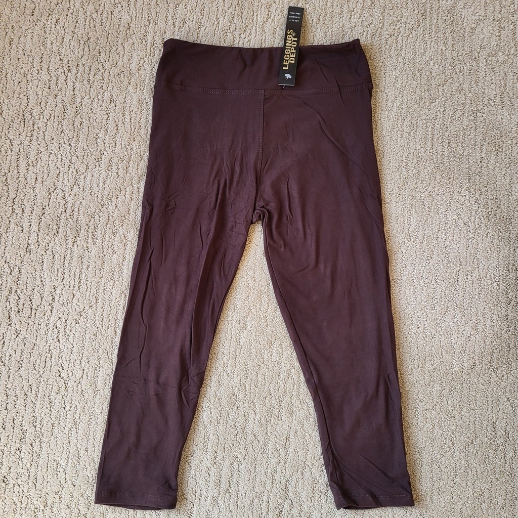 Women’s High Waisted Capri Leggings – Leggings Depot – Brown – One Size – NWT