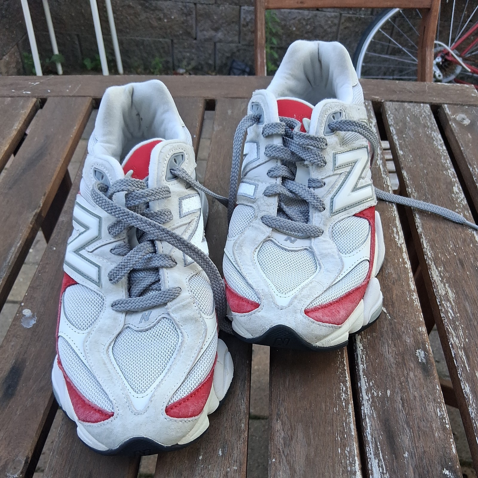 New Balance Men’s Sneakers 9060