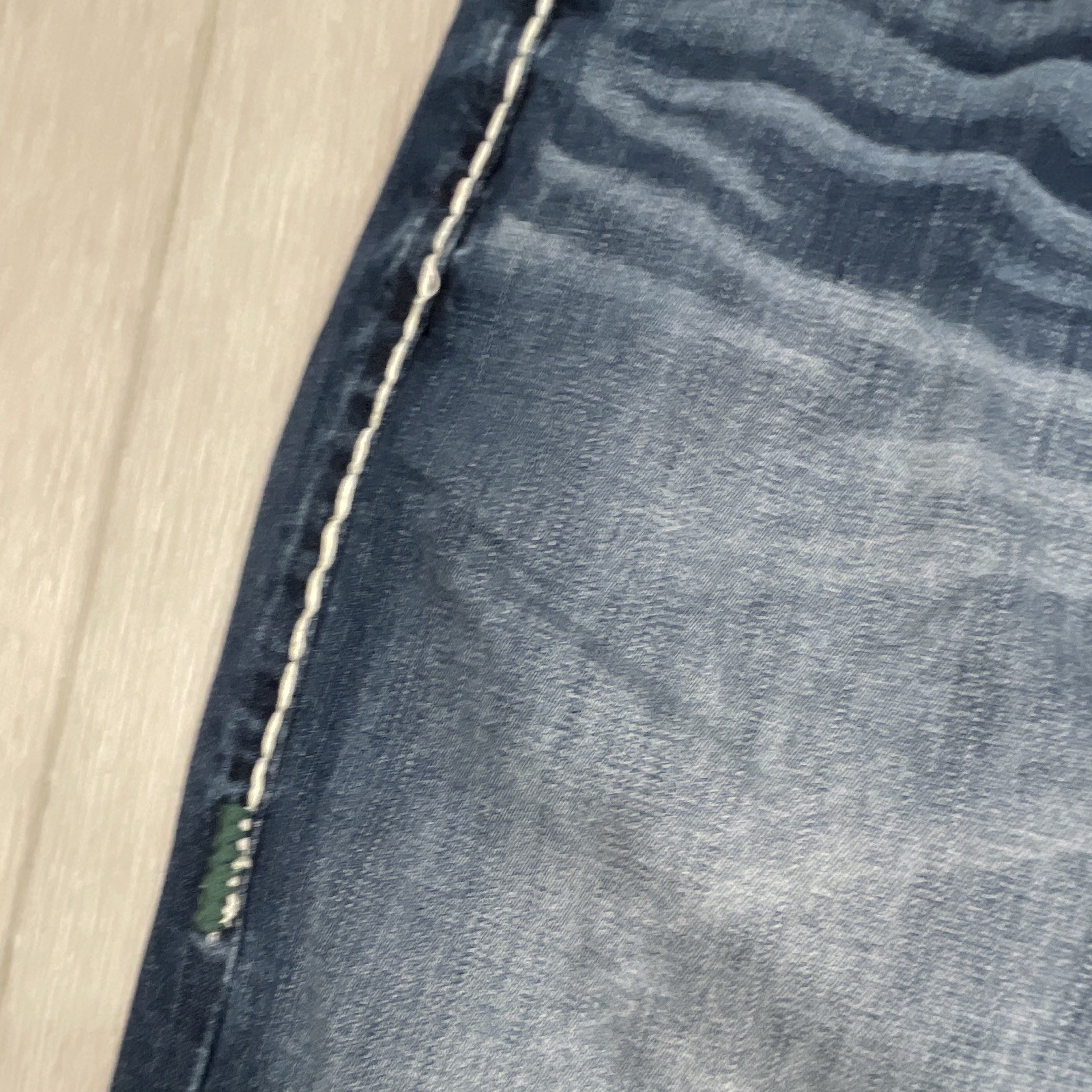 True Religion World Tour Men’s Straight Mid Rise Dark Wash Blue Denim Jeans
