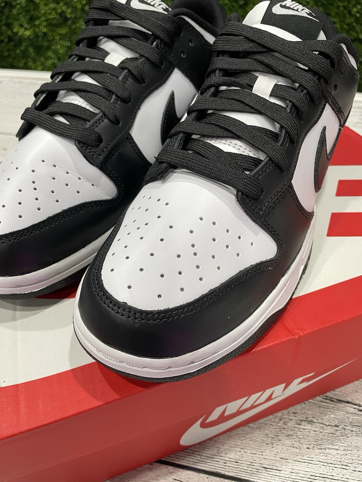 Size: 10.5M – Nike Dunk Low Retro: Panda – PRE-OWNED – DD1391-100