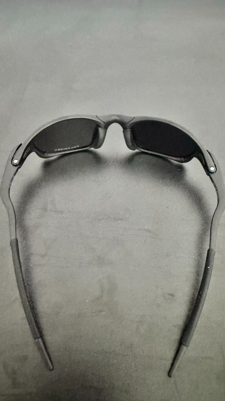 Oakley Juliet Vintage Metal Black Frame Black Polarized Lens Sunglassesl