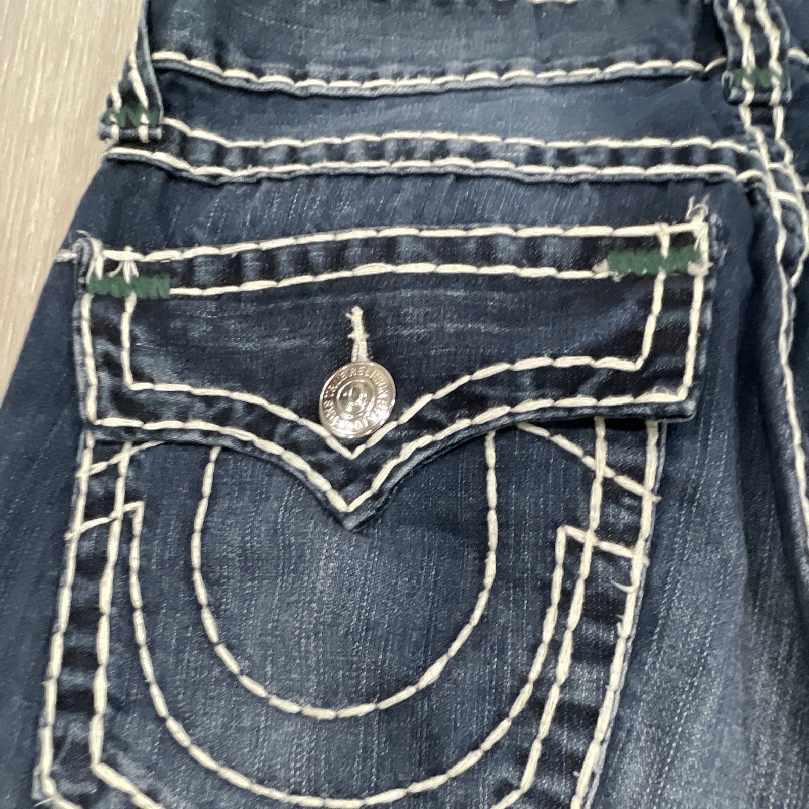 True Religion World Tour Men’s Straight Mid Rise Dark Wash Blue Denim Jeans