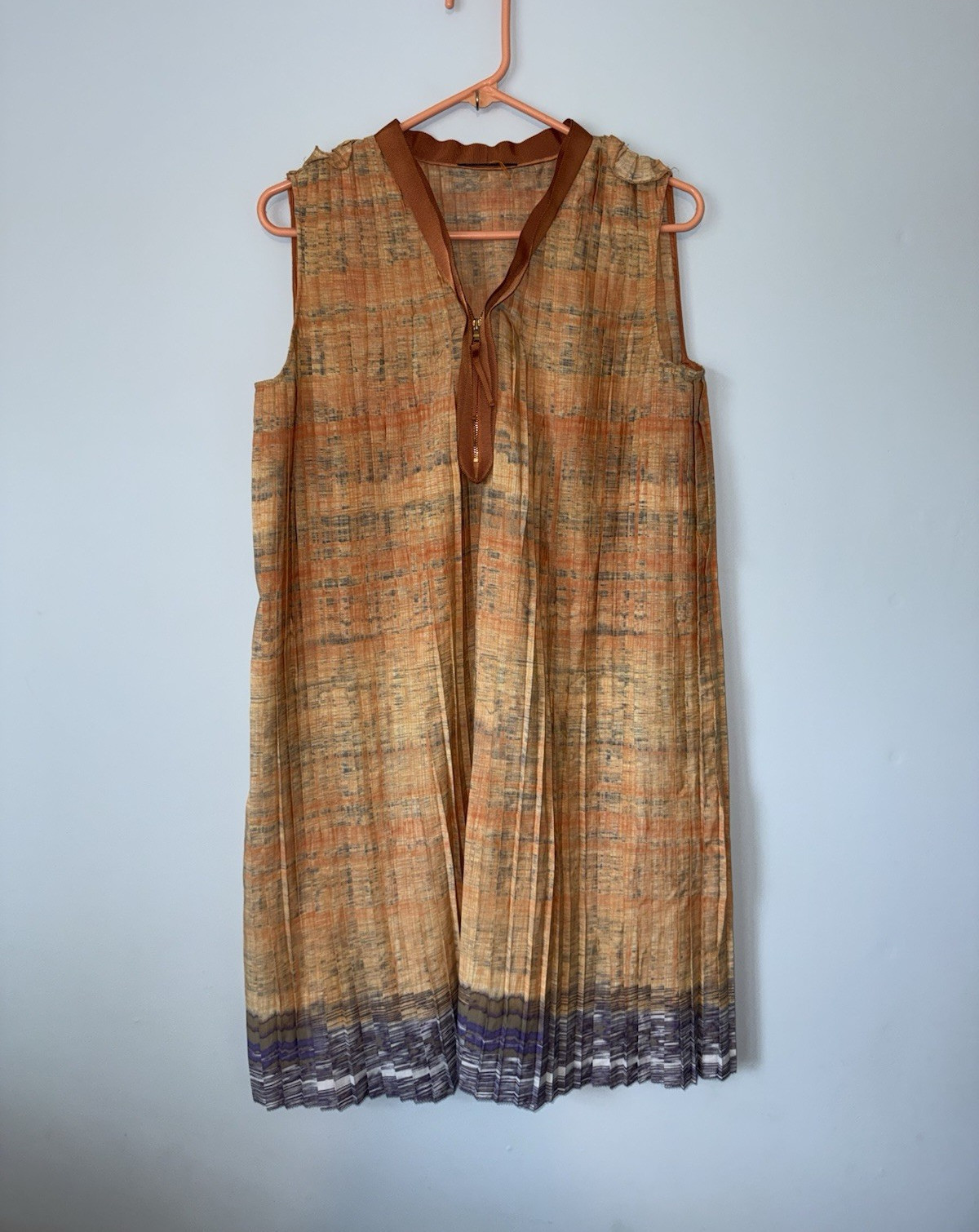 Elie Tahari Tan/Blue Striped V-Neck Zip Shift Knee Dress Sleeveless M