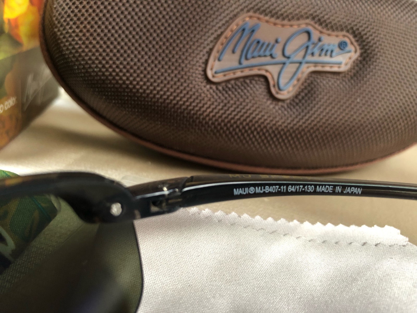 Maui Jim B407-11 Ho’okipa Sunglasses Grey Frame / Blue Hawaii Polarized Lenses