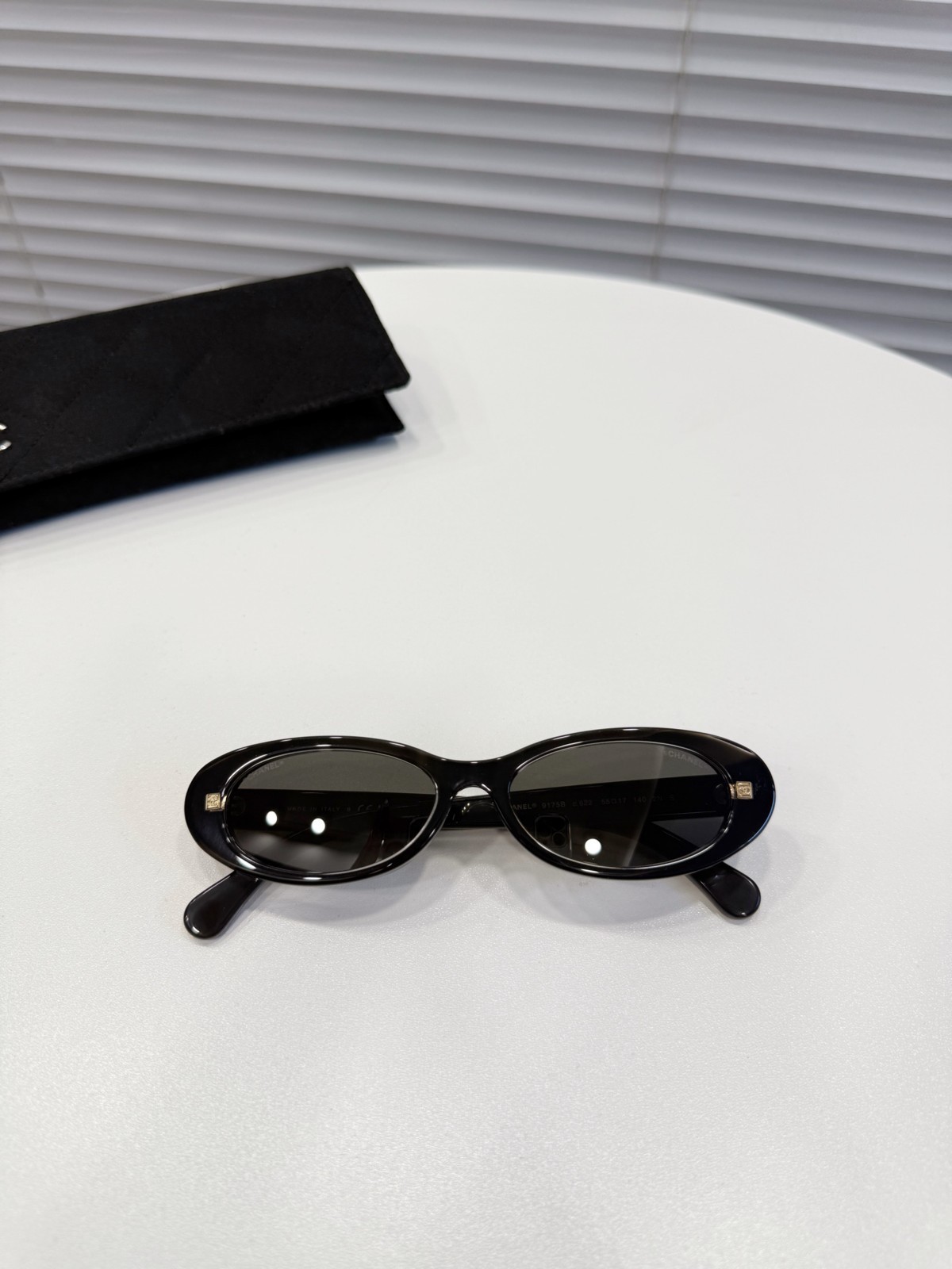 Oval Sunglasses Black Acetate Frame Dark Tinted Lens UV400 Protection Eyewear