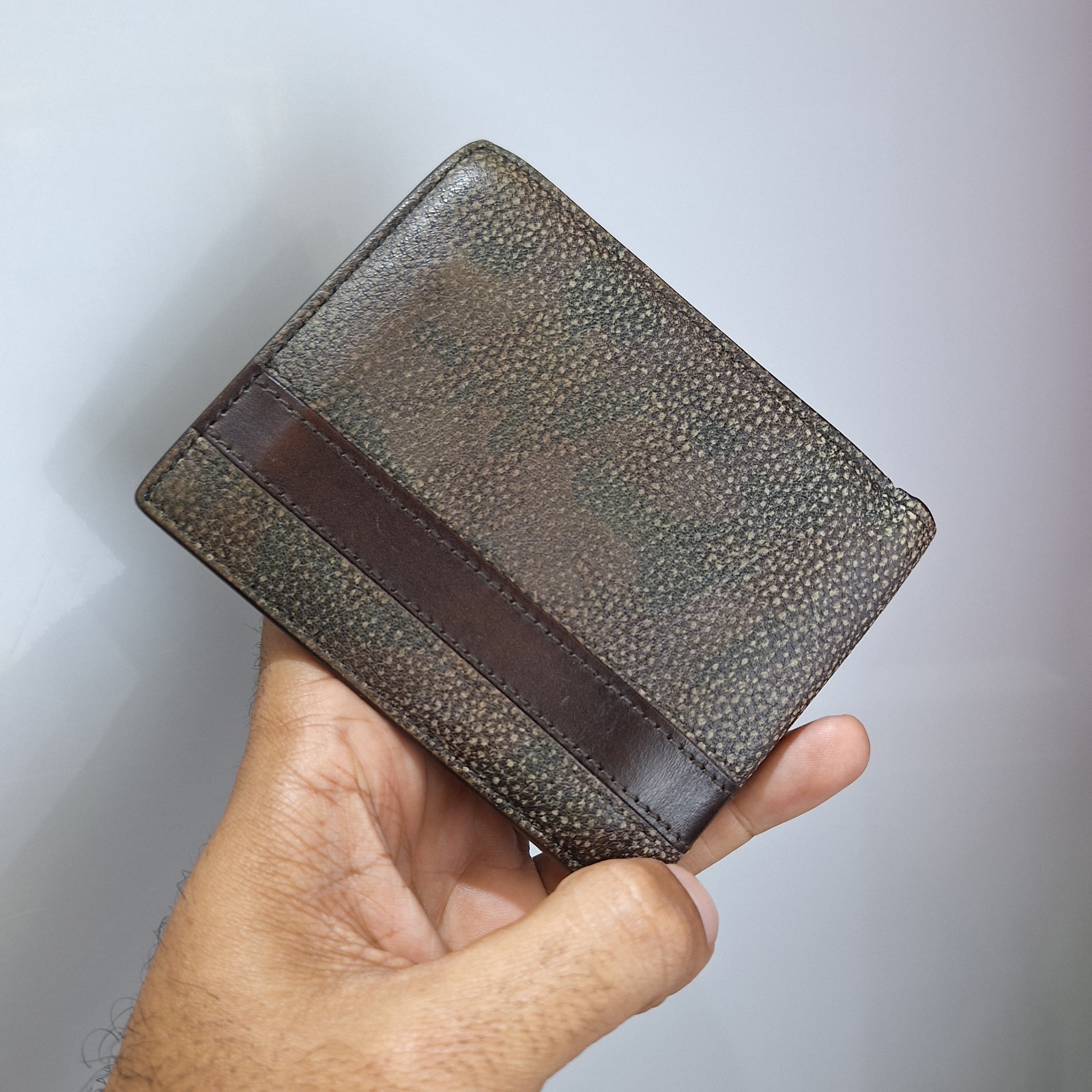 Salvatore Ferragamo Men’s Brown Bifold Wallet w/ Logo, Credit Card Slots