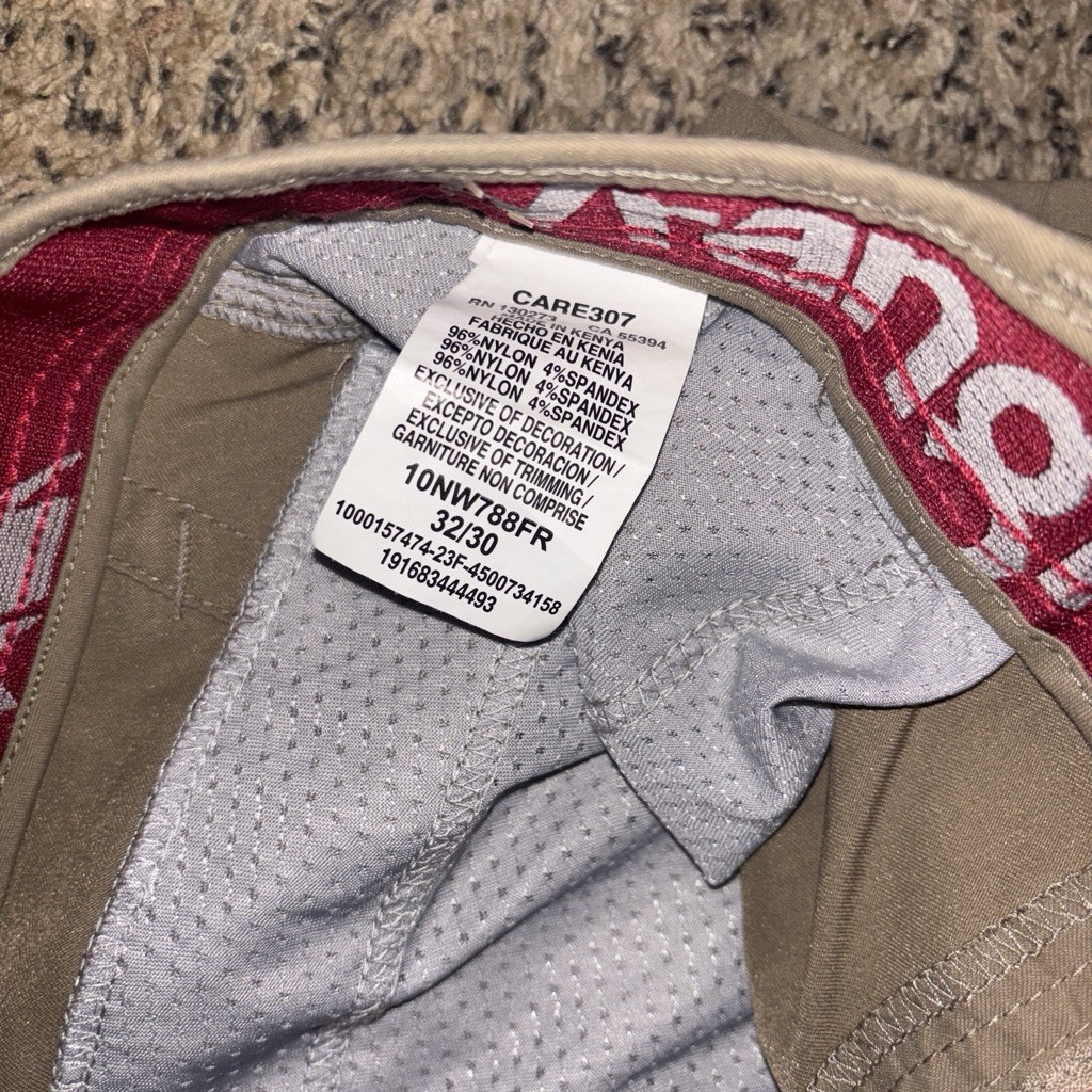 Wrangler ATG Men’s Beige Nylon Spandex Stretch Pants Straight Leg Waist 32