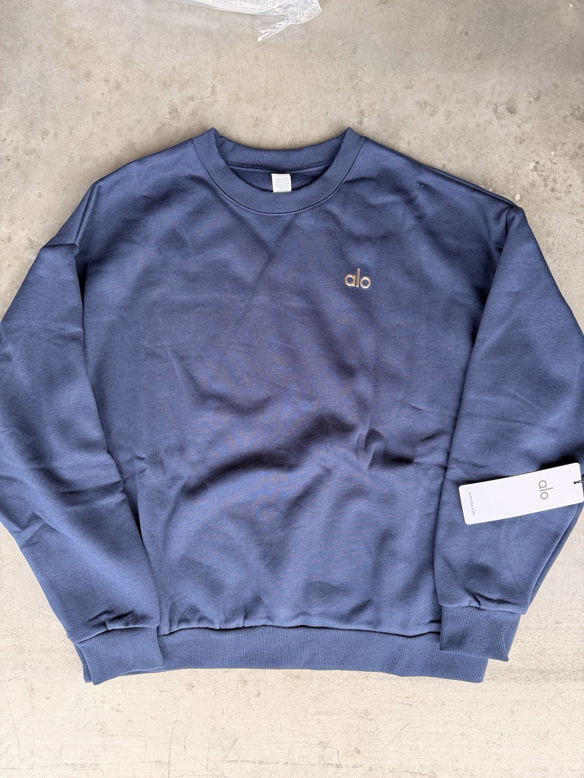 ALO Yoga Crew Neck Fleece Logo Lightweight Pullover Sweatshirt (blue) S/M/L