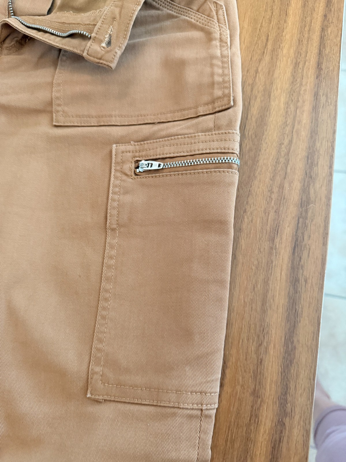 Banana Republic Women’s High-Rise Skinny Cargo Pants – Camel Tan – Size 29/8