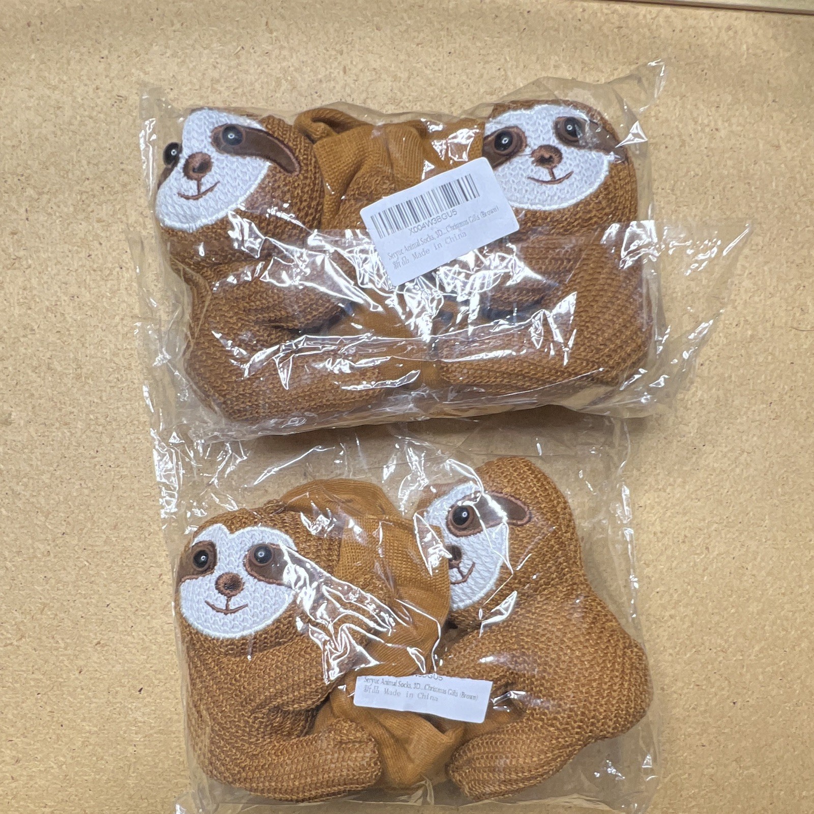 Brown 3D Sloth Novelty Crew Socks Women’s One Size, 2 Pairs X004W3BGU5