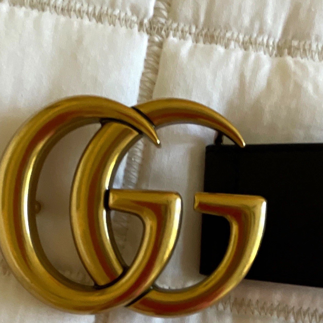 Authentic Gucci double G black belt, gold hardware unisex, 1.5 inches 85/34