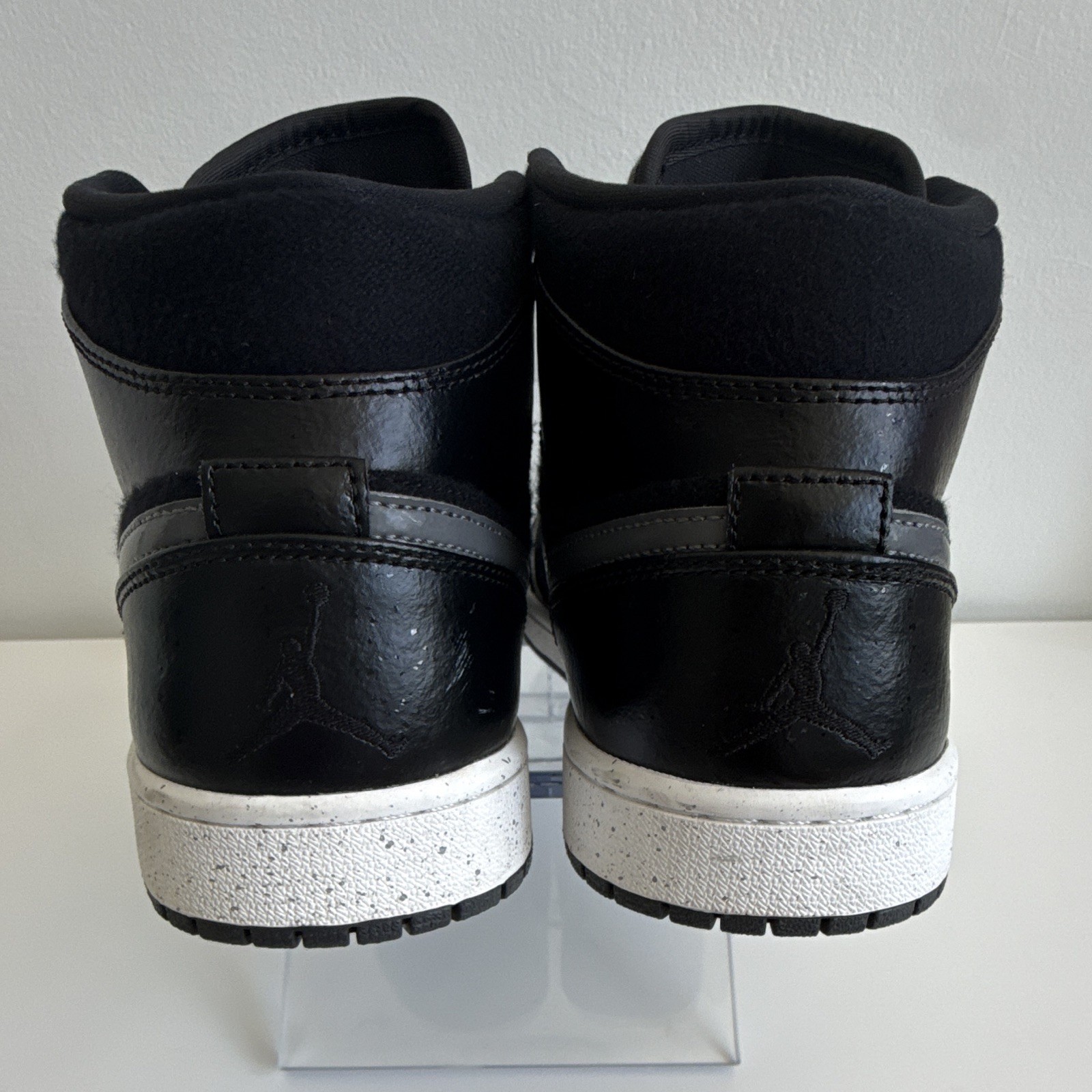 Jordan Air Jordan 1 Mid Retro SE Winterized Black/Gray Leather 852542-001