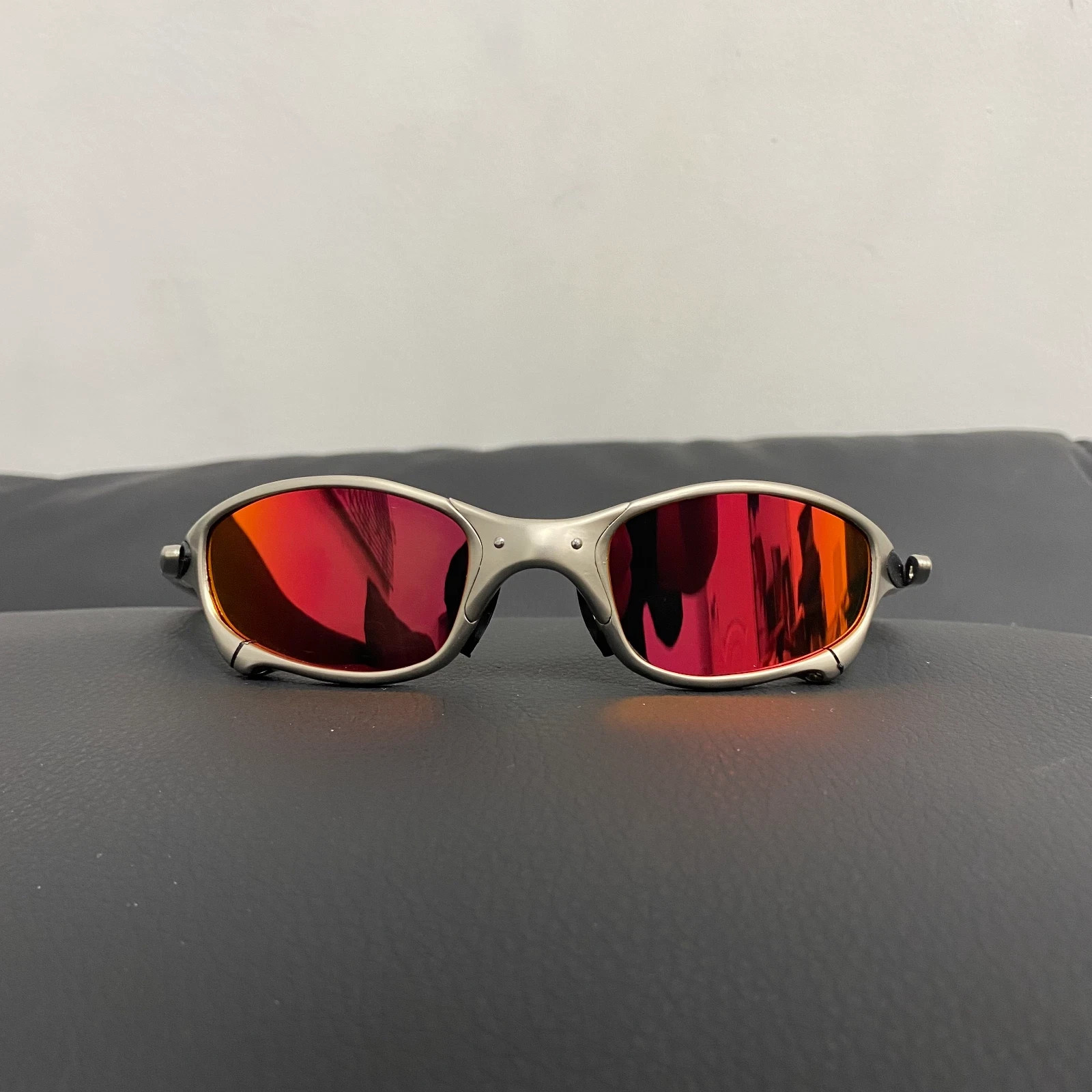 Oakley Juliet 1.0 X-Metal Polarized Sunglasses Silver Frames Ruby Vintage Y2K