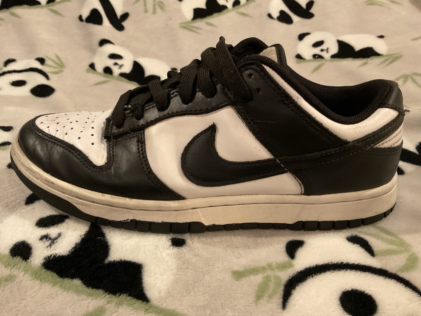 Nike Dunk Low Retro Black White Sneakers Size Men’s 8 Women’s 10 Panda