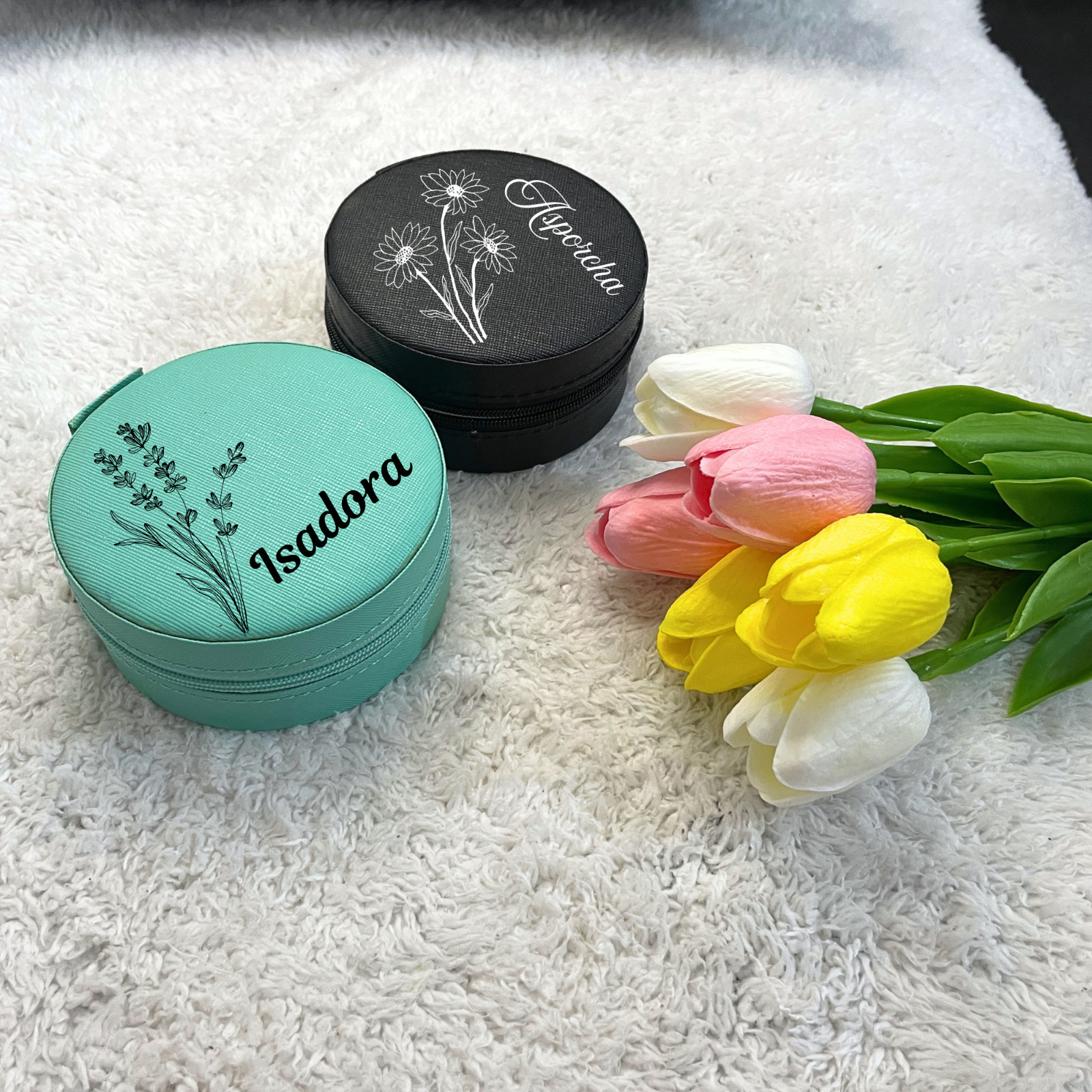 Personalized Round Jewelry Box Custom Name Birth Flower Bridesmaid Gift Case