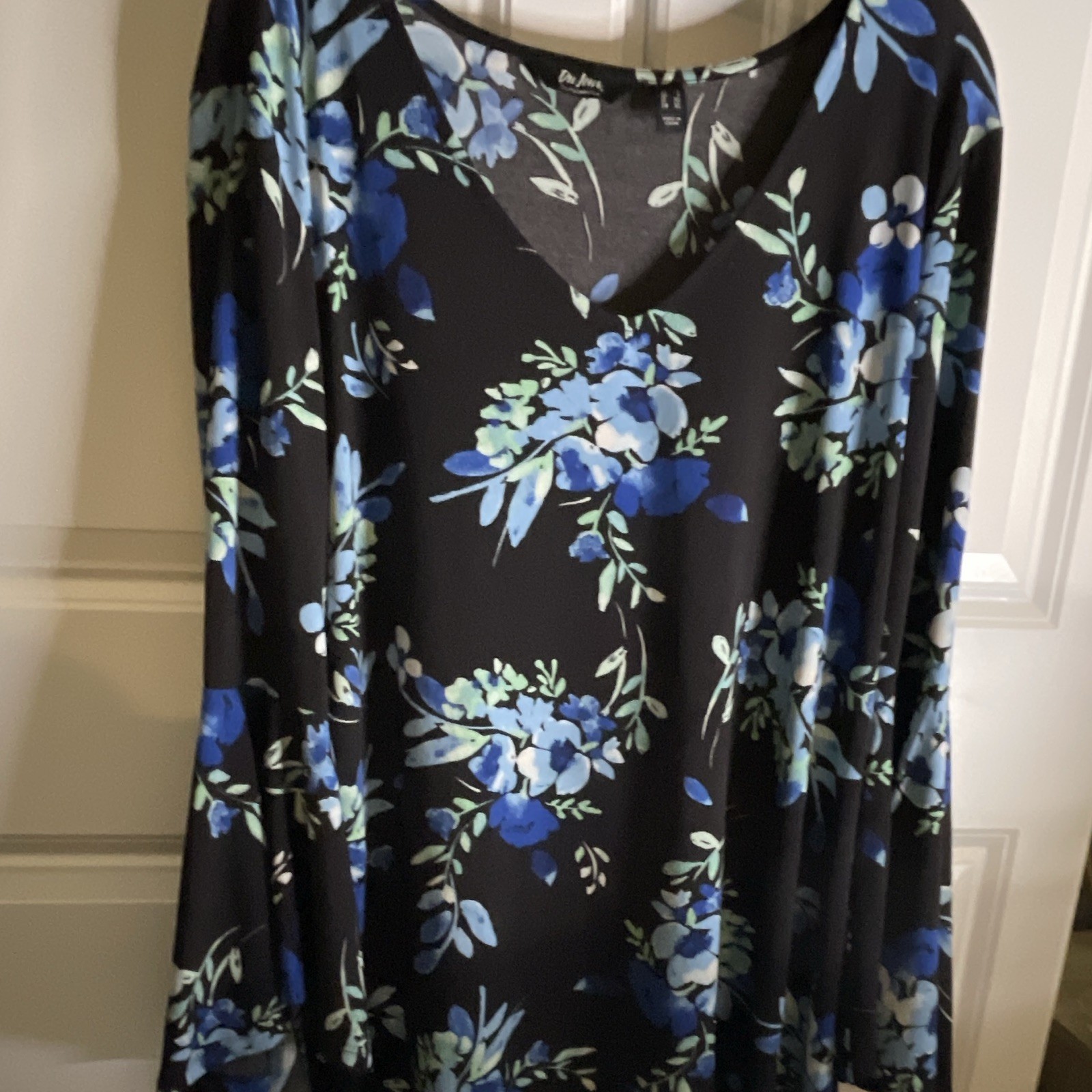 Uniqlo Black/Blue/Green Floral V-Neck Long Sleeve Knit Shift Dress, Women’s S