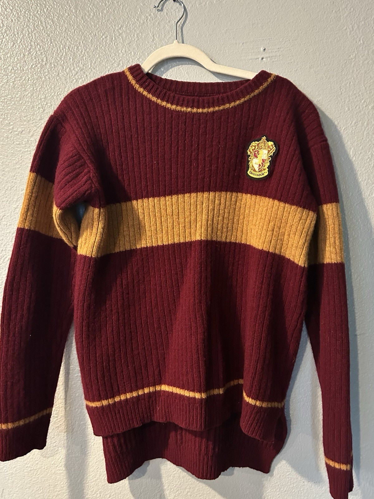 Wizarding World Harry Potter Gryffindor 100% oLambswool Pullover Sweater XL