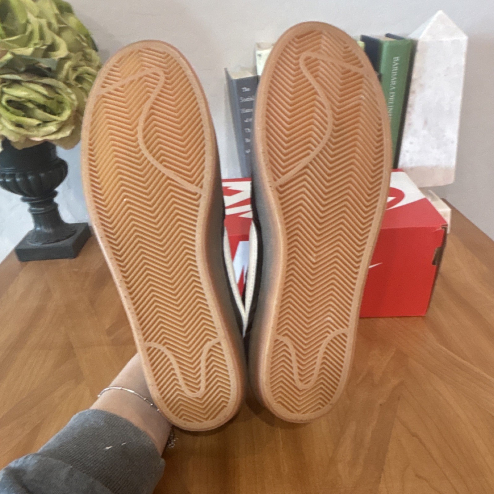 Nike Killshot 2 Black Sail Gum Yellow Womens 8 FZ5630-001 New In Box