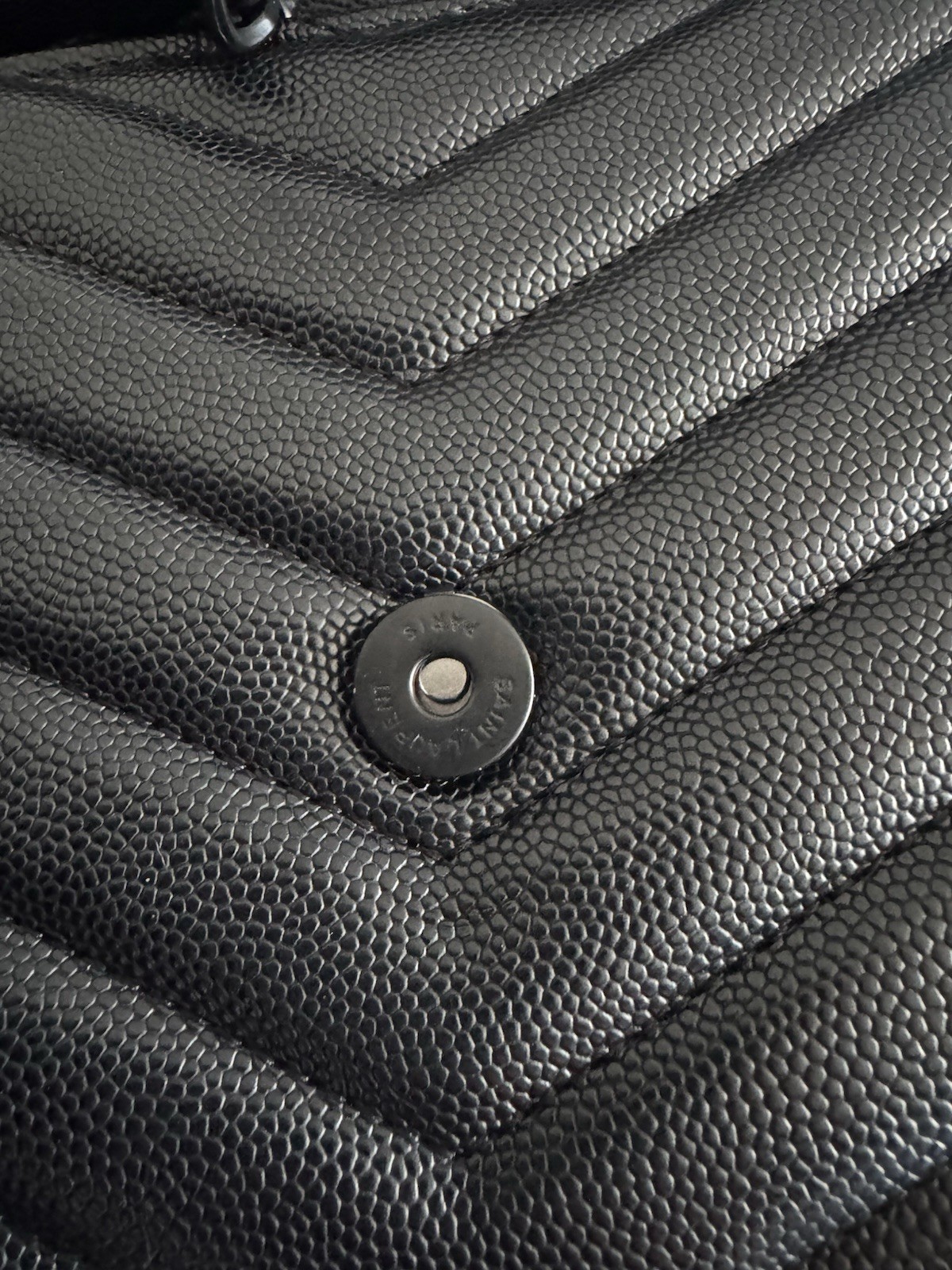 Ysl Saint Laurent Black Wallet and Chain Crossbody Strap