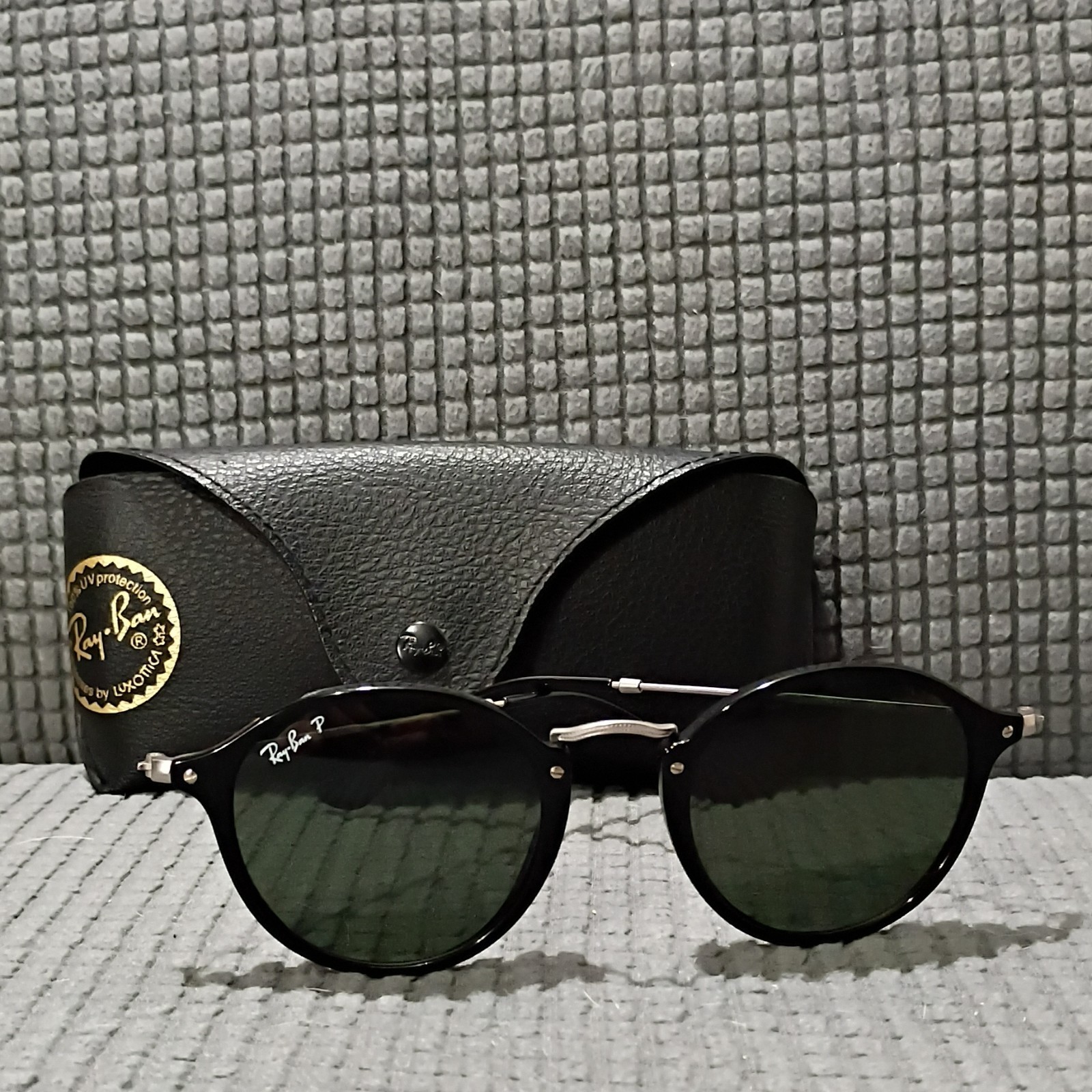 Ray-Ban RB2447 Men’s Polarized Black Round Sunglasses Green Glass Lenses