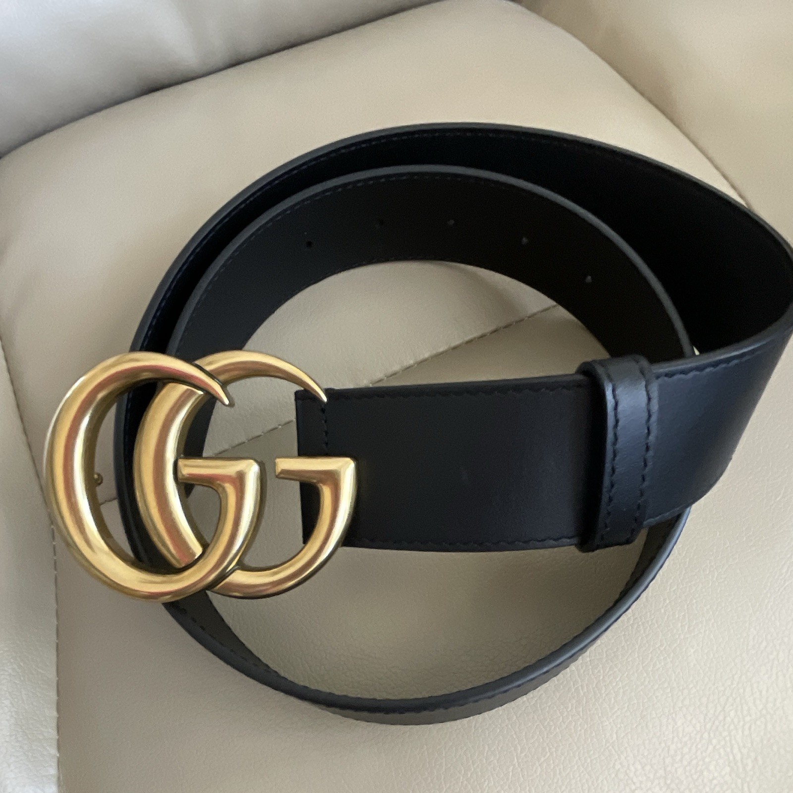 Authentic Gucci double G black belt, gold hardware unisex, 1.5 inches 85/34