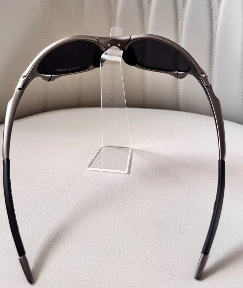 Vintage Oakley Juliet 1.0 X-Metal Polarized Sunglasses Black Lens Silver Frames