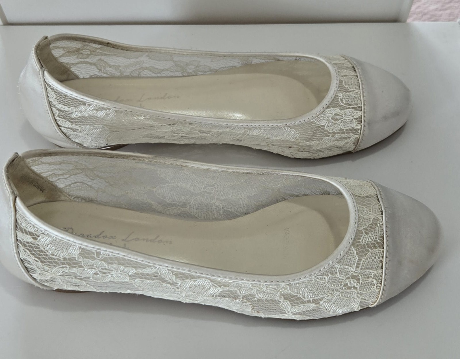 Paradox London Pink Ivory Lace Satin Ballet Flats Wedding Shoes EU 36 US 6 Worn