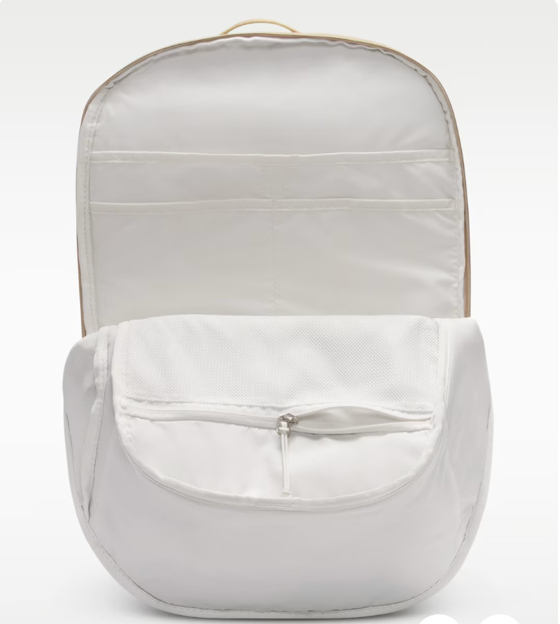 nike sportwear commuter backpack khaki/ dessert sand fits 15″ Laptop