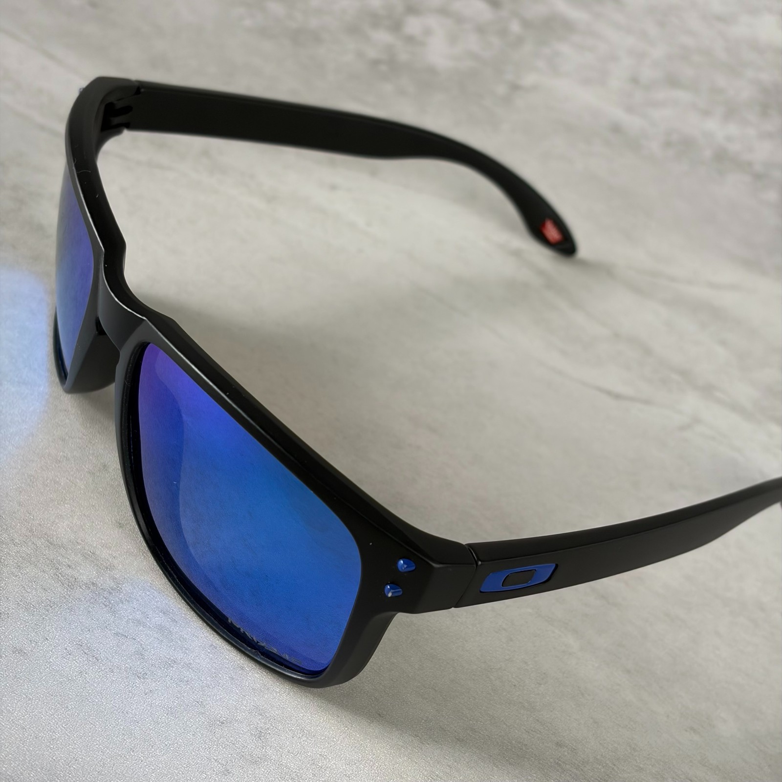 Oakley 0OO9417 Men’s Holbrook XL Sunglasses