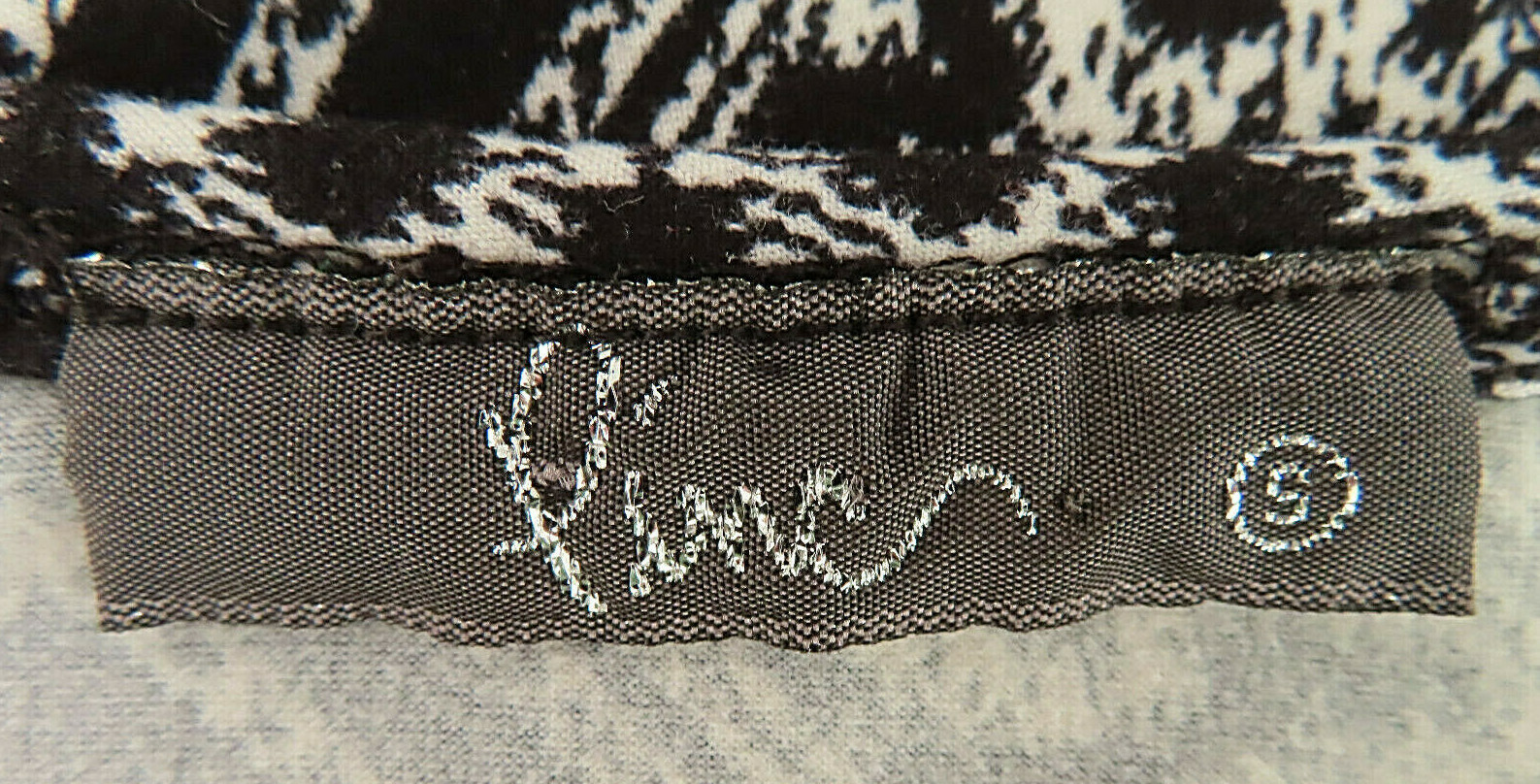 Pinc Women’s Black White Patternity Mynihility Patterns Mini Skirt Blouse Size S