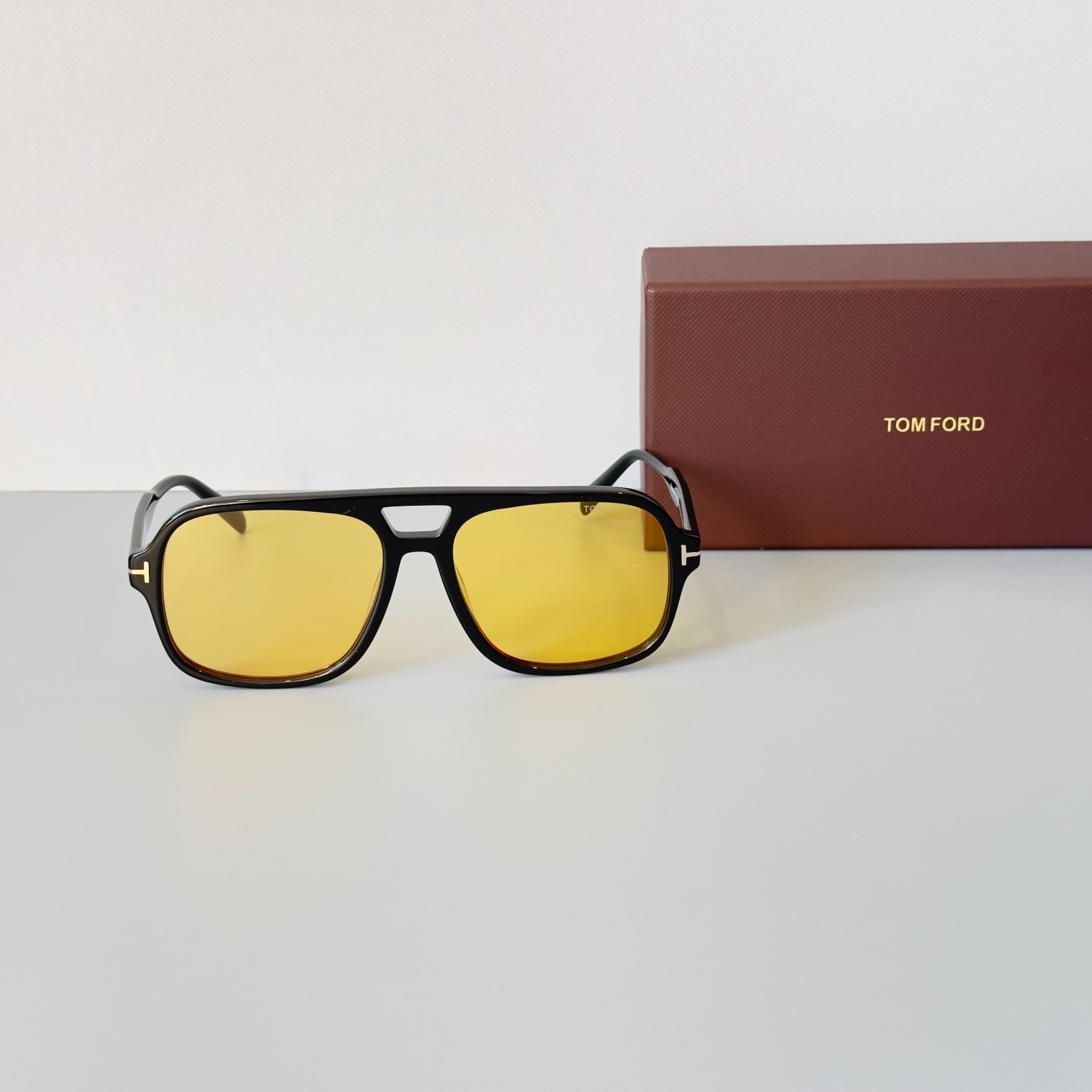 Tom Ford Falconer Sunglasses TF884 Black/Yellow 60-18-140mm With Case