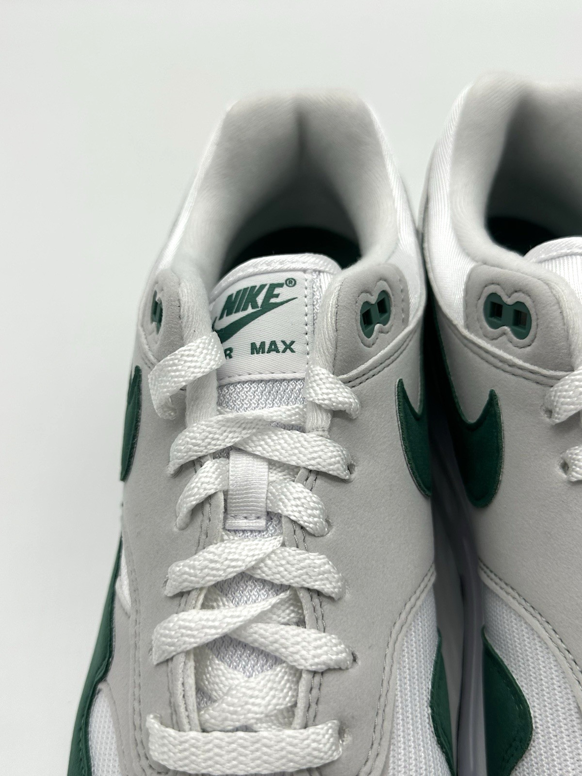 Nike Air Max 1 Anniversary Men’s Size 10.5 Evergreen Aura Shoes DC1454-100