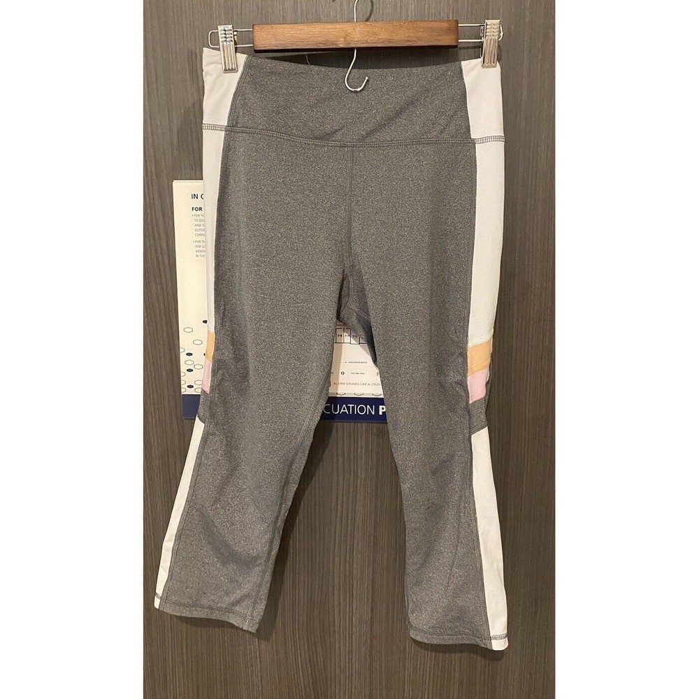 Trina Turk Recreation Leggings M Medium Capri Colorblock heather Gray Pink
