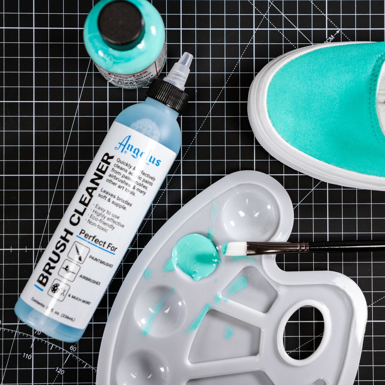 Angelus Brush Cleaner for Airbrushes, Paint Brushes, and More! (8 oz)