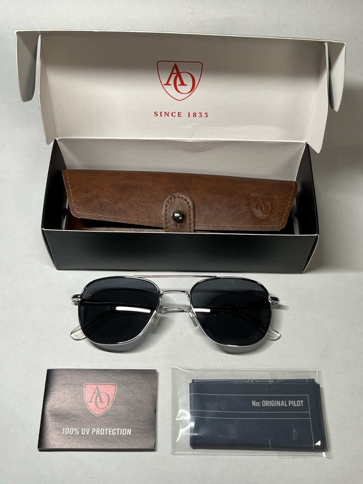NEW American Optical Original Pilot Silver Sunglasses True Gray Lenses 55-20-145
