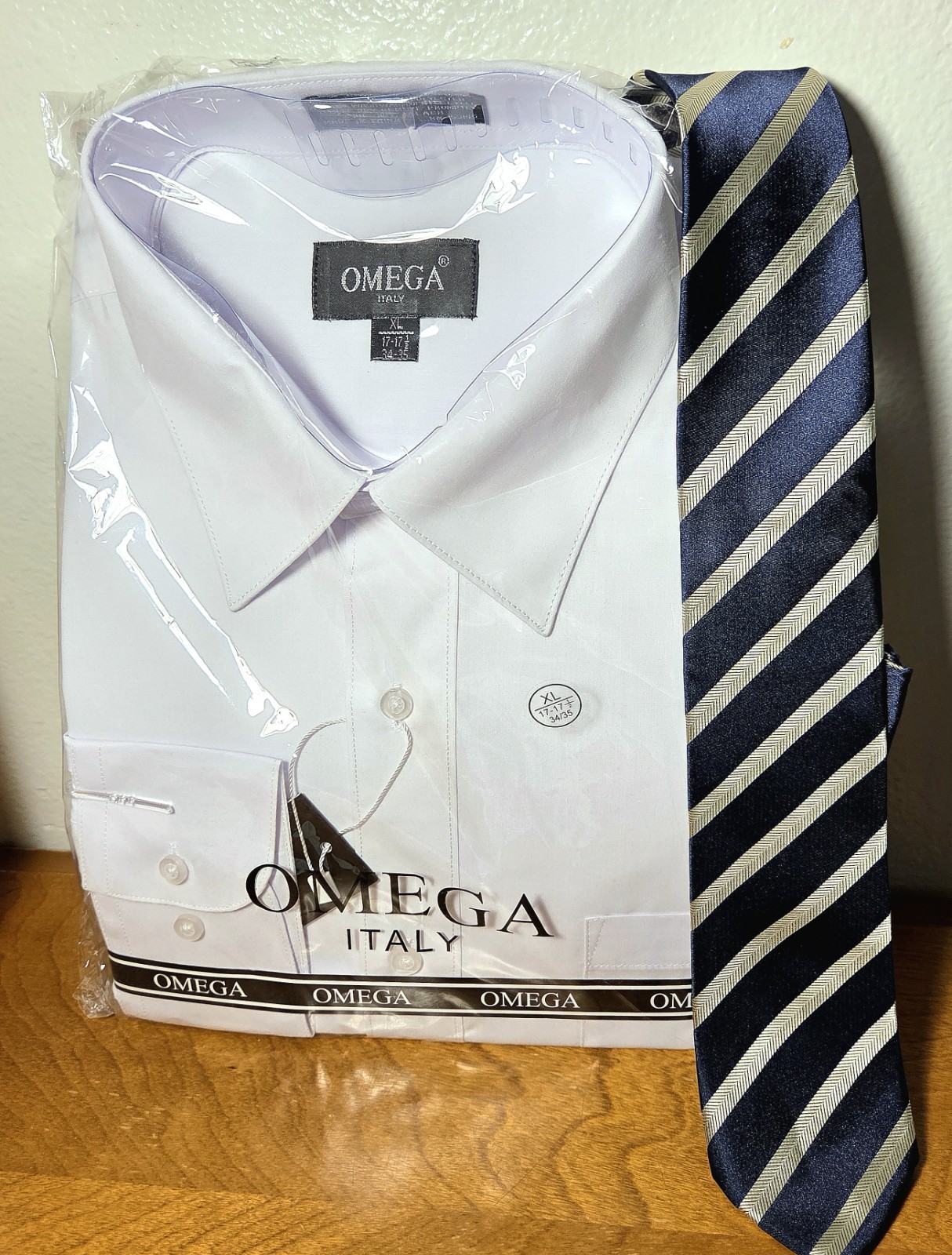 Fathers Day Gift Set White Buttoned Shirt XL/17 Navy Blue/Gold Tie+Greeting Card