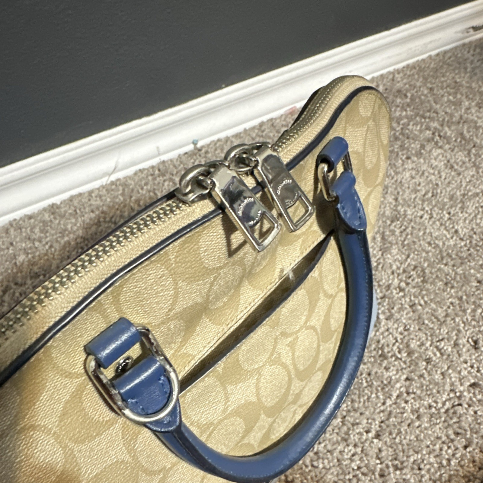 Coach Signature Logo Dome Satchel Medium Beige/Blue Zip Leather Trim Tag