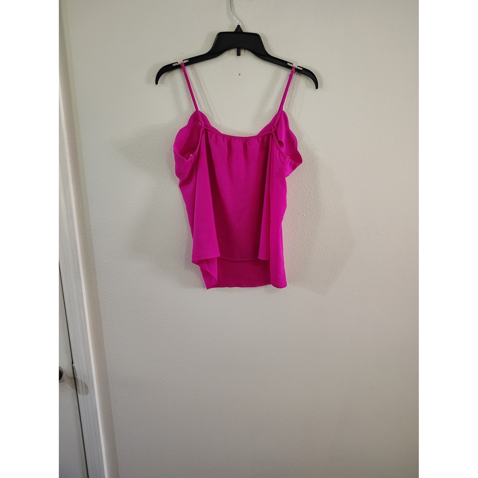 Monteau Los Angeles Hot Pink V-Neck Spaghetti Strap Camisole Blouse Large