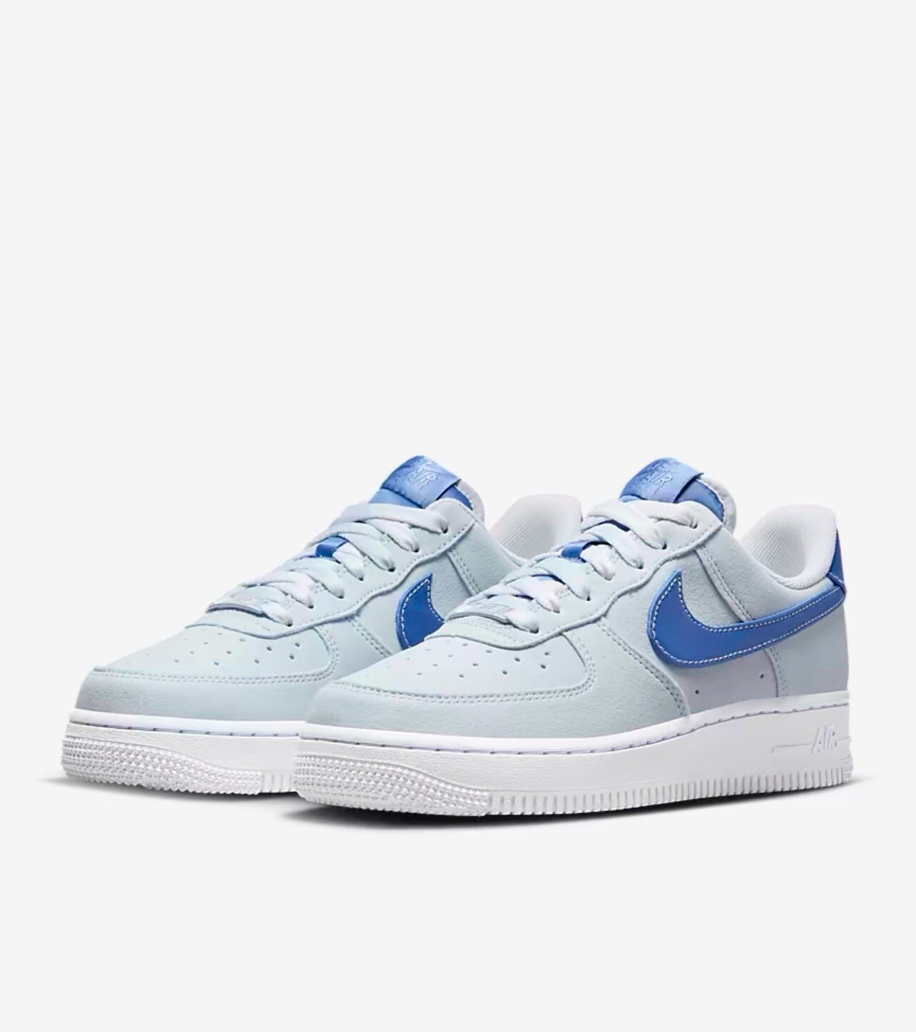 Size 10.5 M or 12 W Nike Air Force 1 ’07 Blue Tint Polar