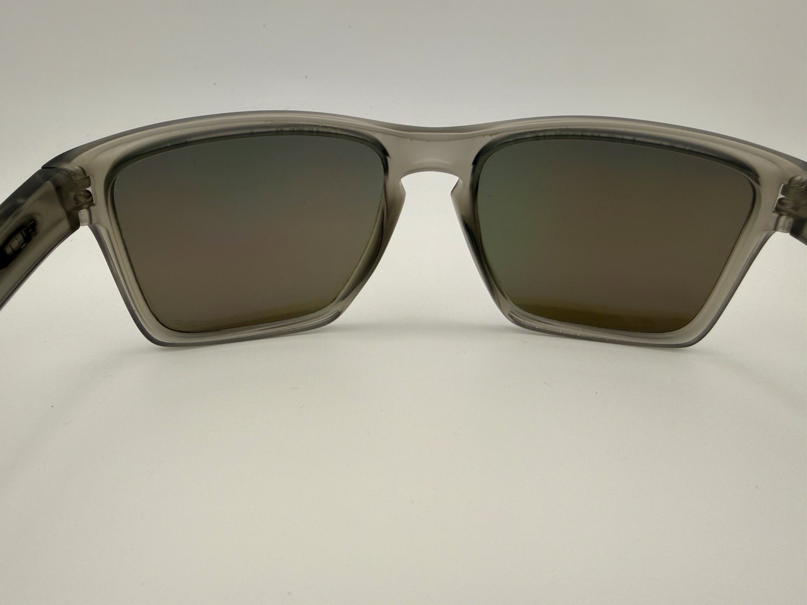 Oakley Sliver XL OO9341-5718 Polarized Sapphire Iridium Matte Grey Ink w/ Box