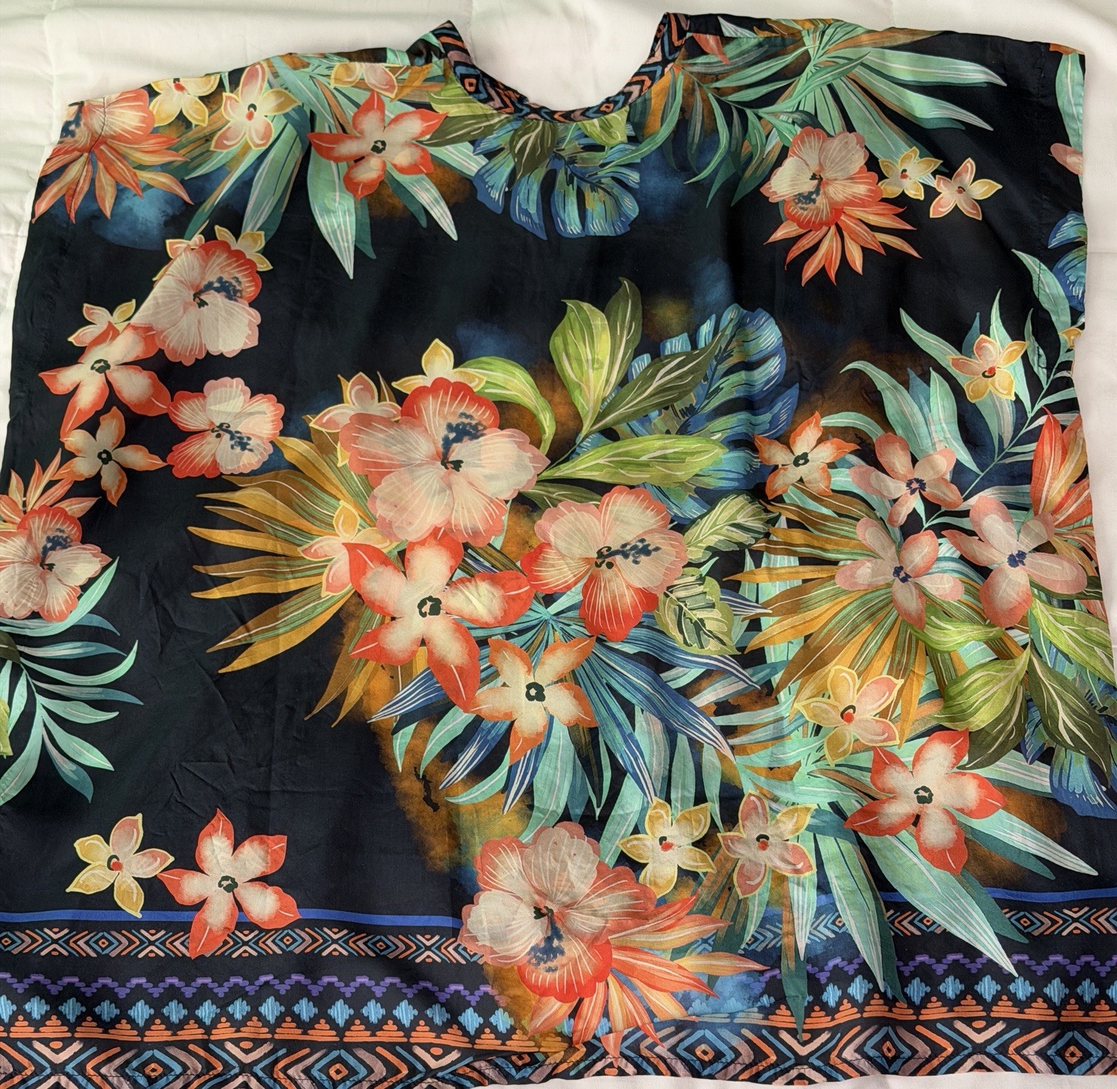 Johnny Was Boho Tunic Size Small But Fits Medium 100% Silk Tropical Flowy