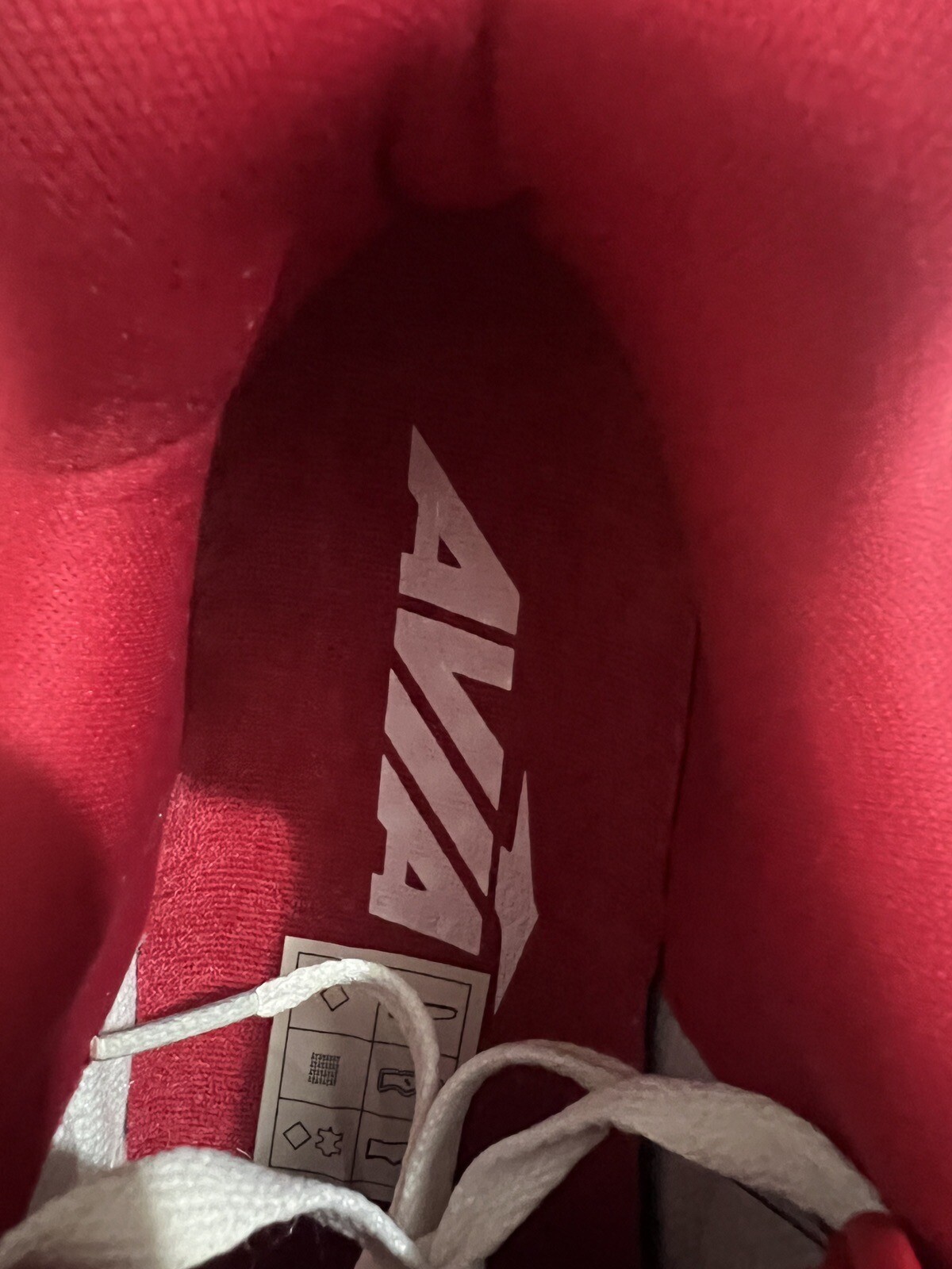 AVIA BASKETBALL WHITE RED 816 RETRO LOW TOP OLD SCHOOL 880 LEGACY